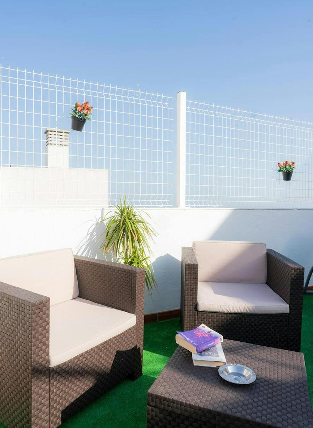 Bonito Apartamento Con Terraza - Pedregalejo Playa Malaga Exterior photo